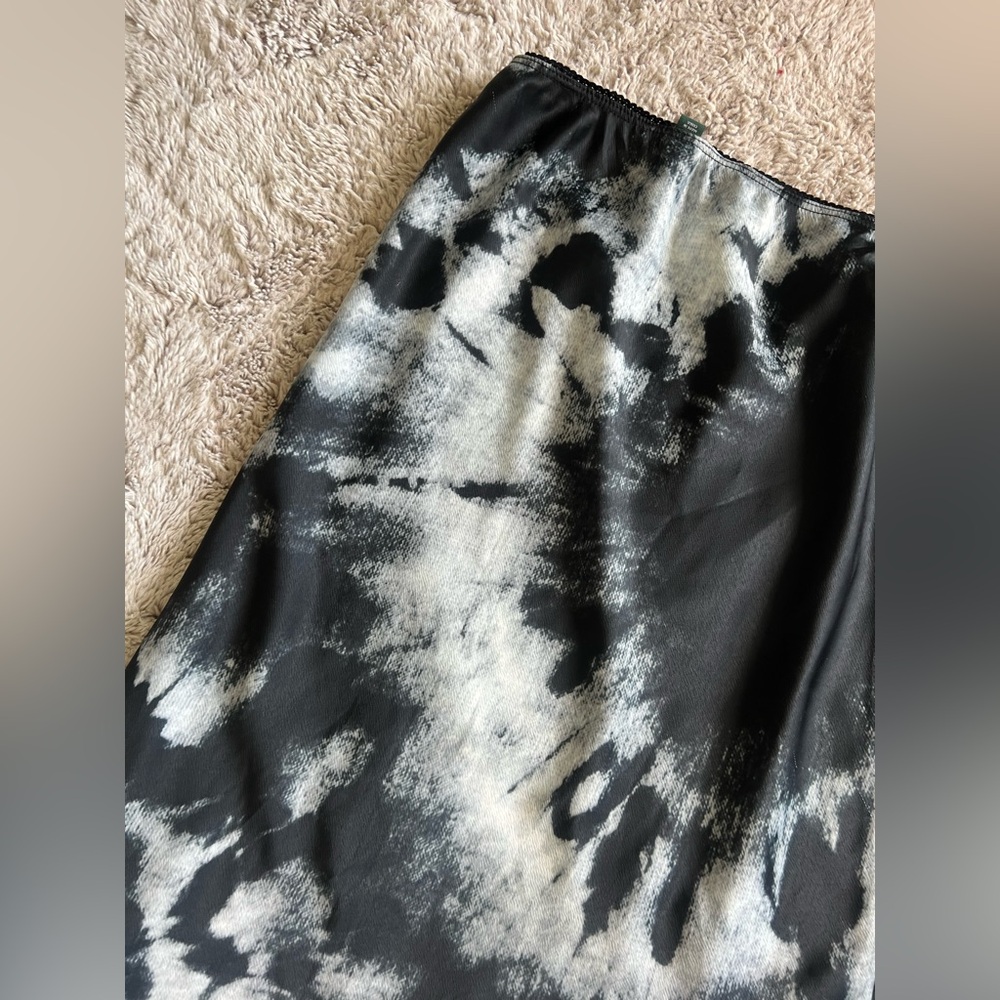 Abstract Black and White Midi Skirt